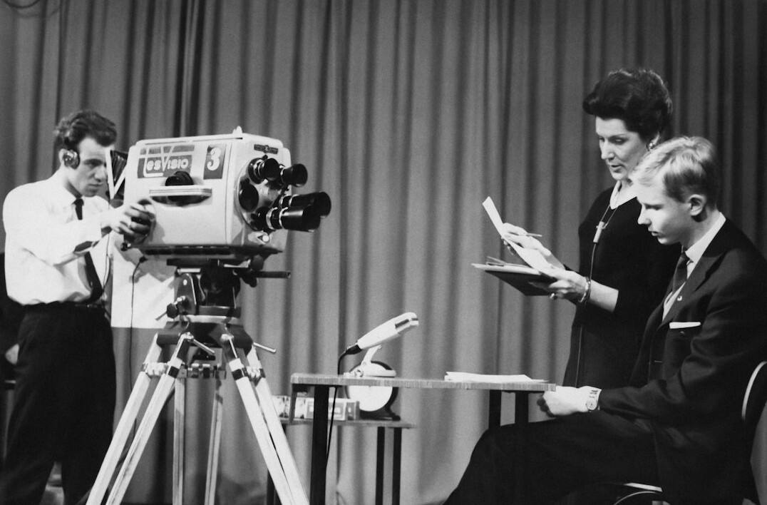 retro tv show scene